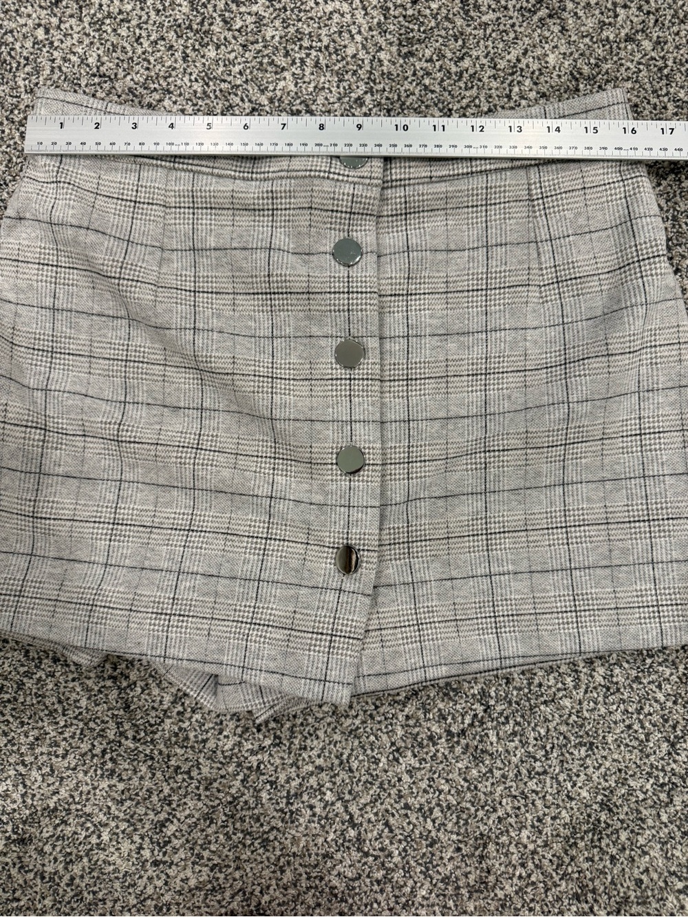 New! Anthropologie Maeve Cozy Plaid Preppy Classy Light Gray Skort Size 12 - Picture 11 of 12